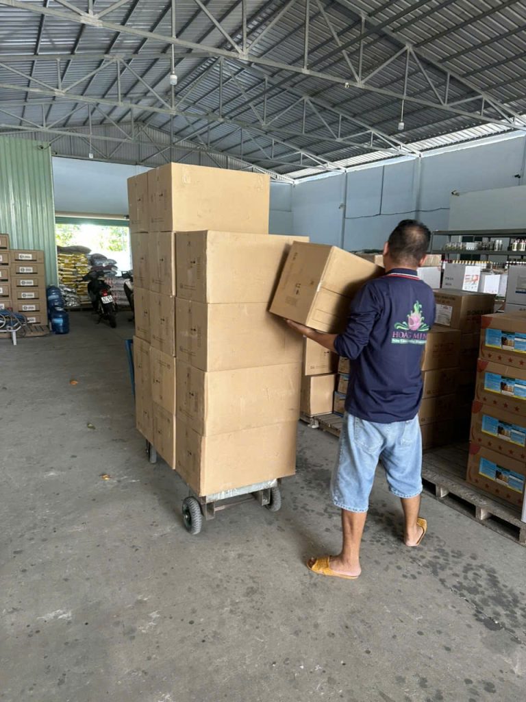 Bốc xếp miễn phí tại kho