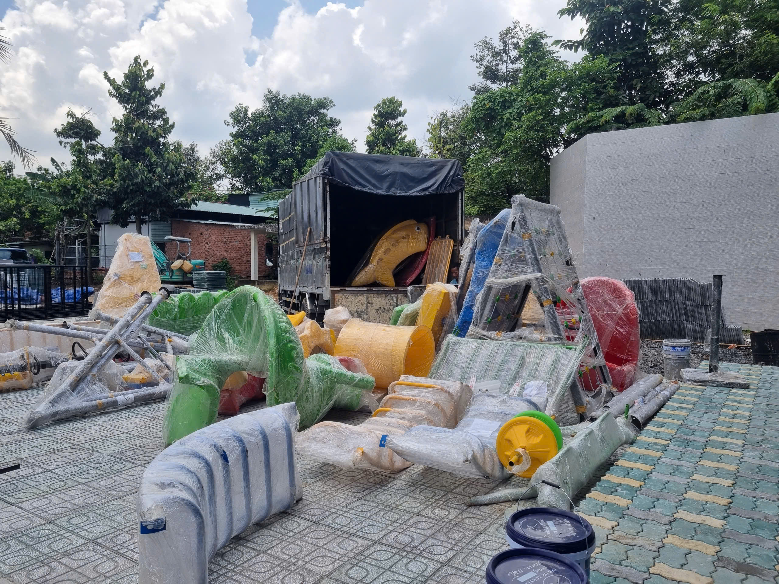 Vận chuyển hàng hoá từ Hà Nội đi Quảng Bình Vận chuyển hàng hoá từ HN đi Quảng Bình